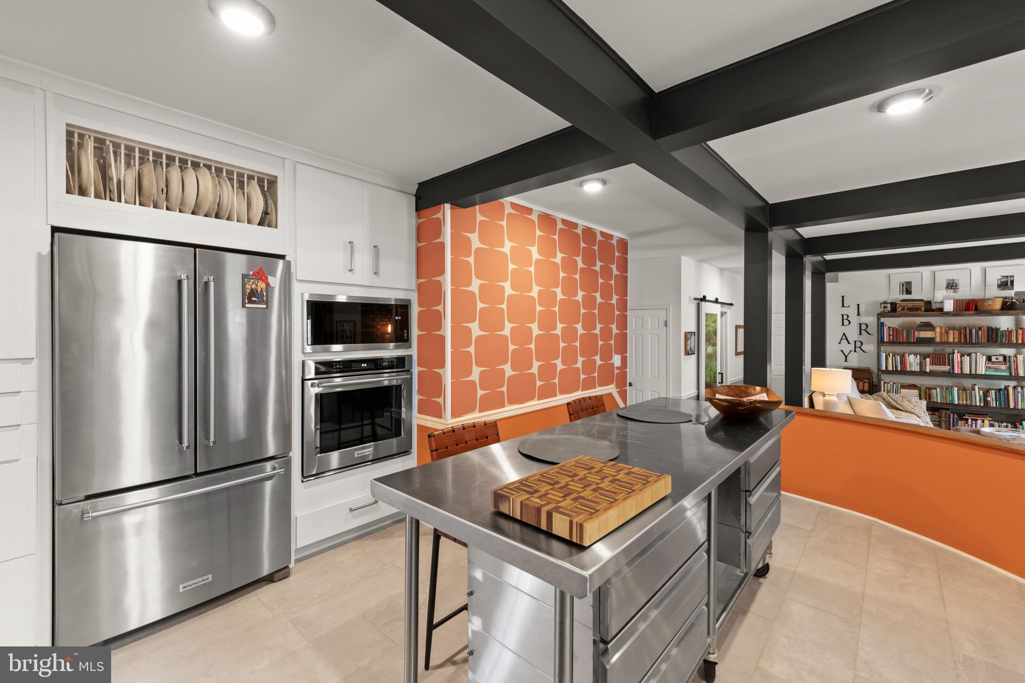 WILLIAMSBURG HEIGHTS - Residential