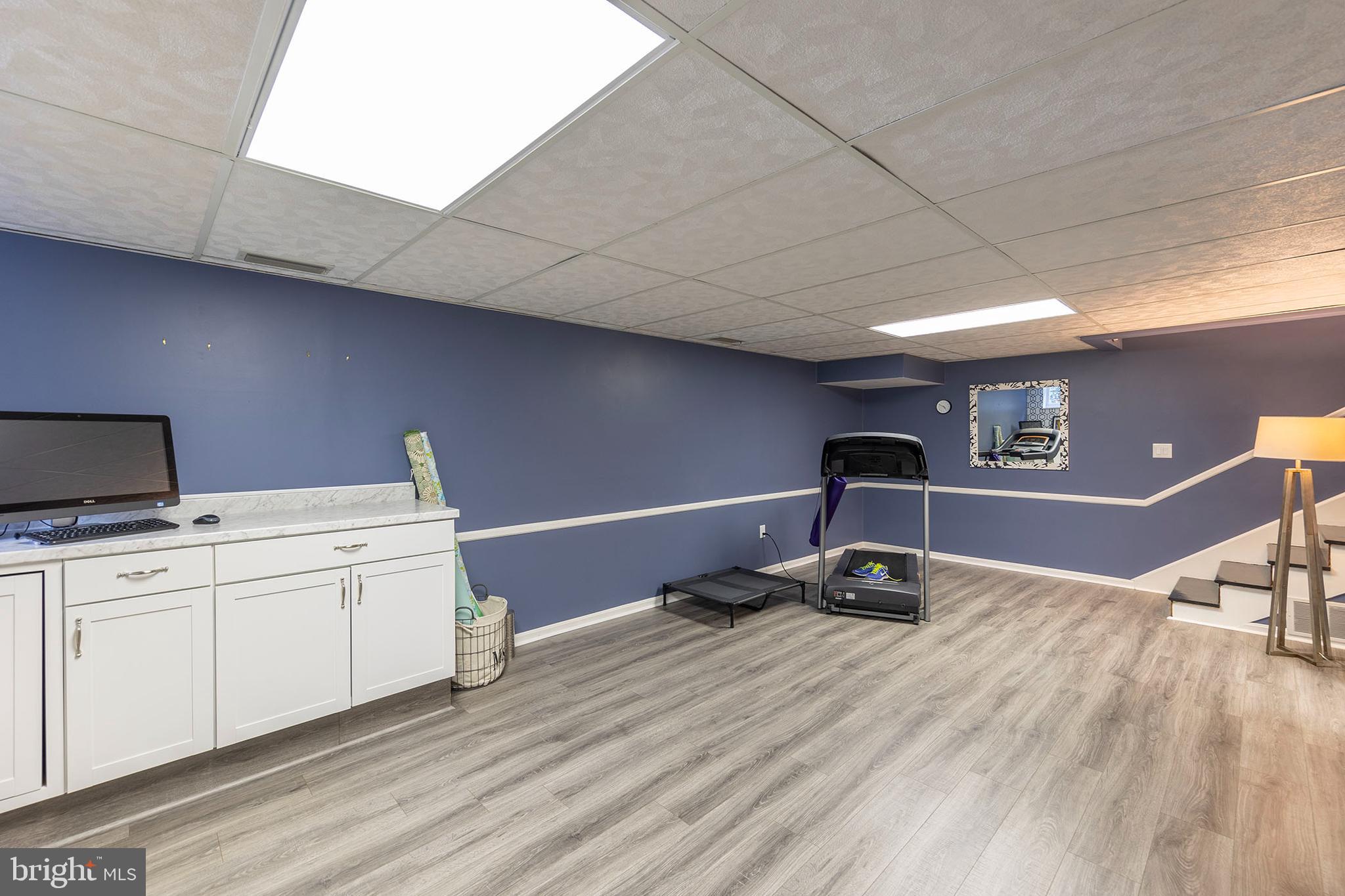 WILLIAMSBURG HEIGHTS - Residential