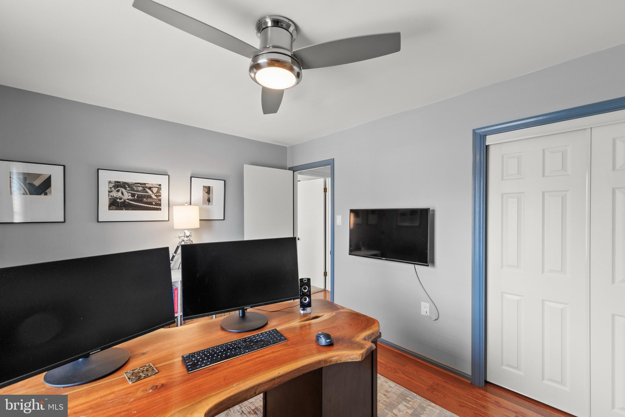 WILLIAMSBURG HEIGHTS - Residential