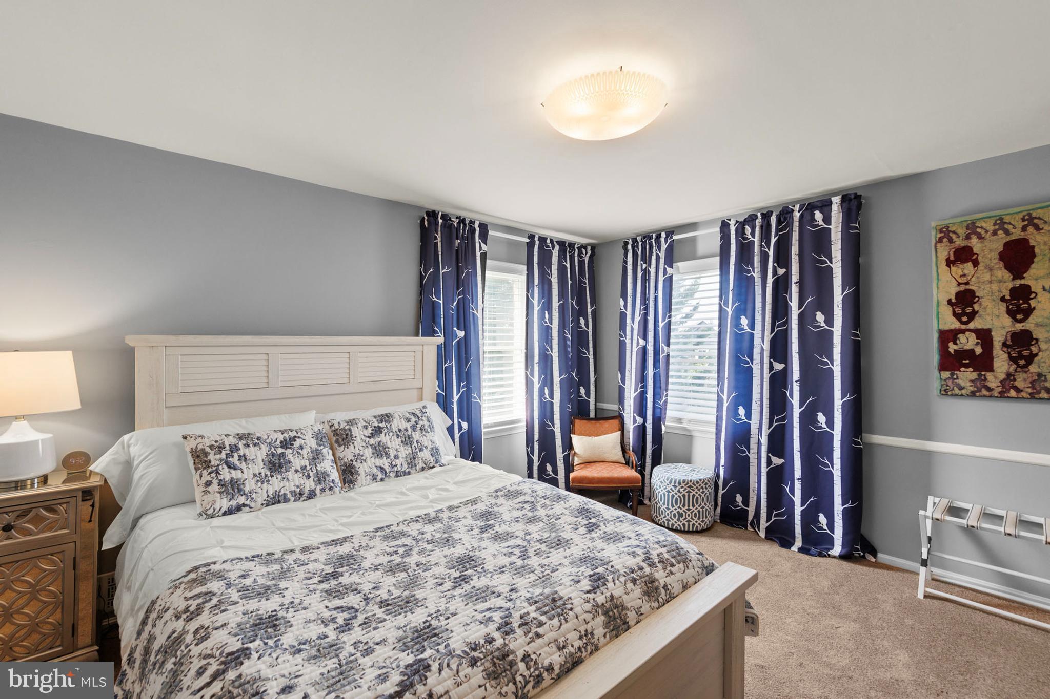 WILLIAMSBURG HEIGHTS - Residential