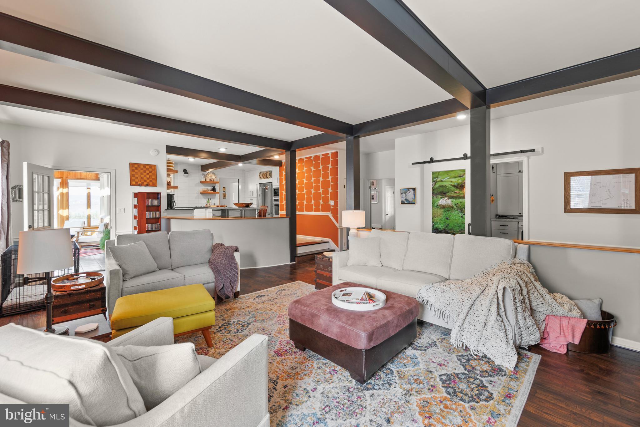 WILLIAMSBURG HEIGHTS - Residential