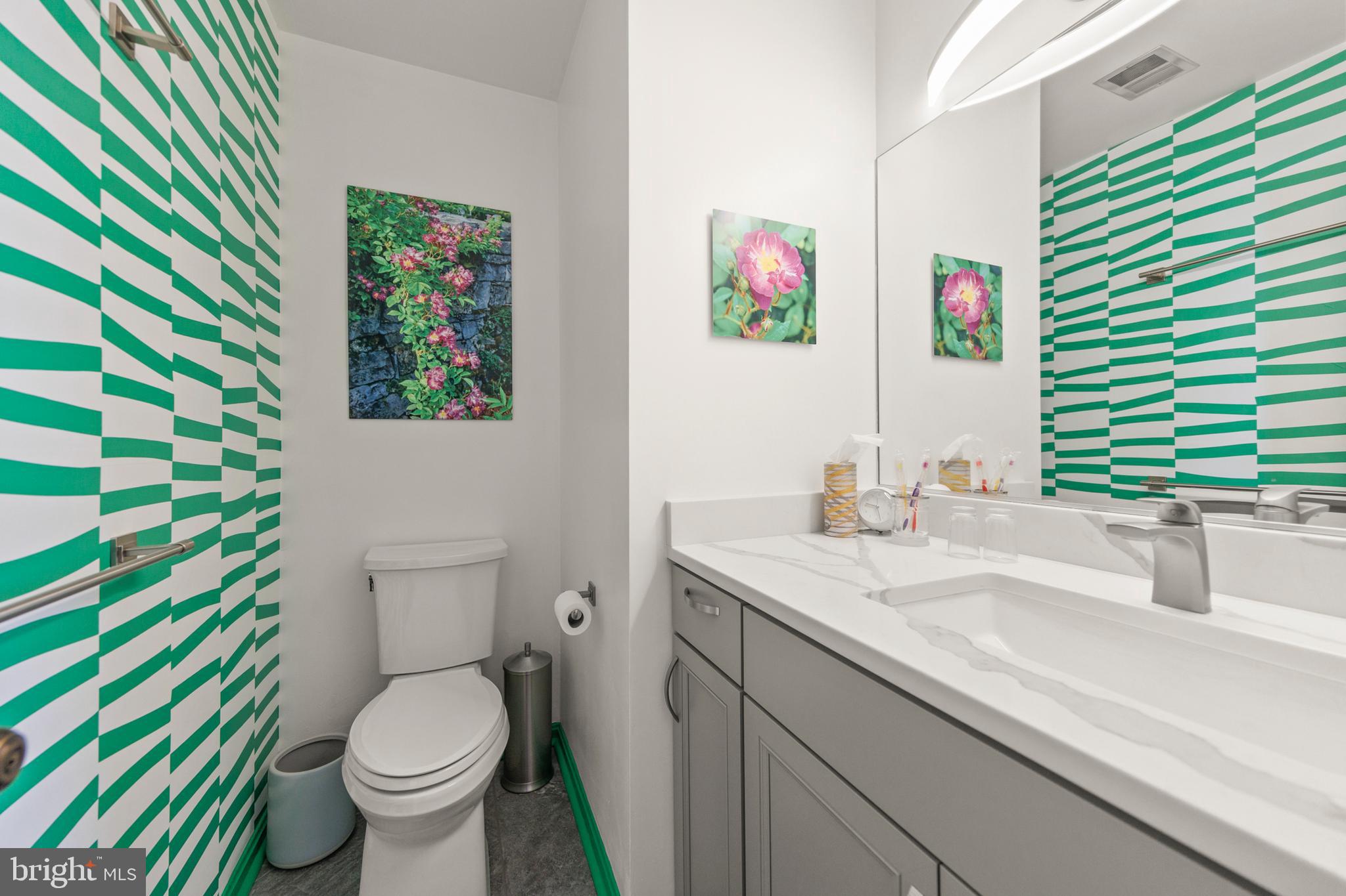 WILLIAMSBURG HEIGHTS - Residential