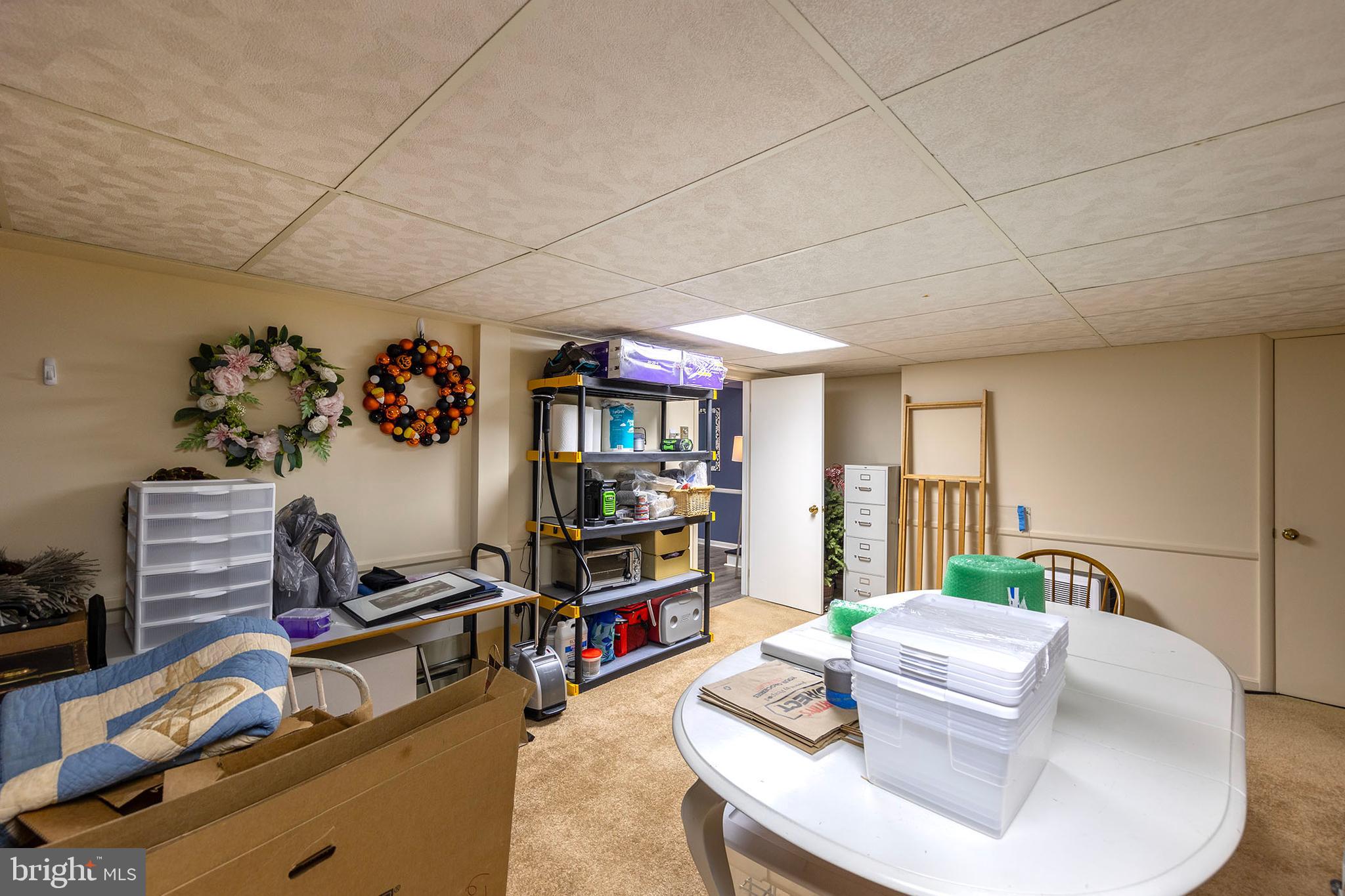 WILLIAMSBURG HEIGHTS - Residential