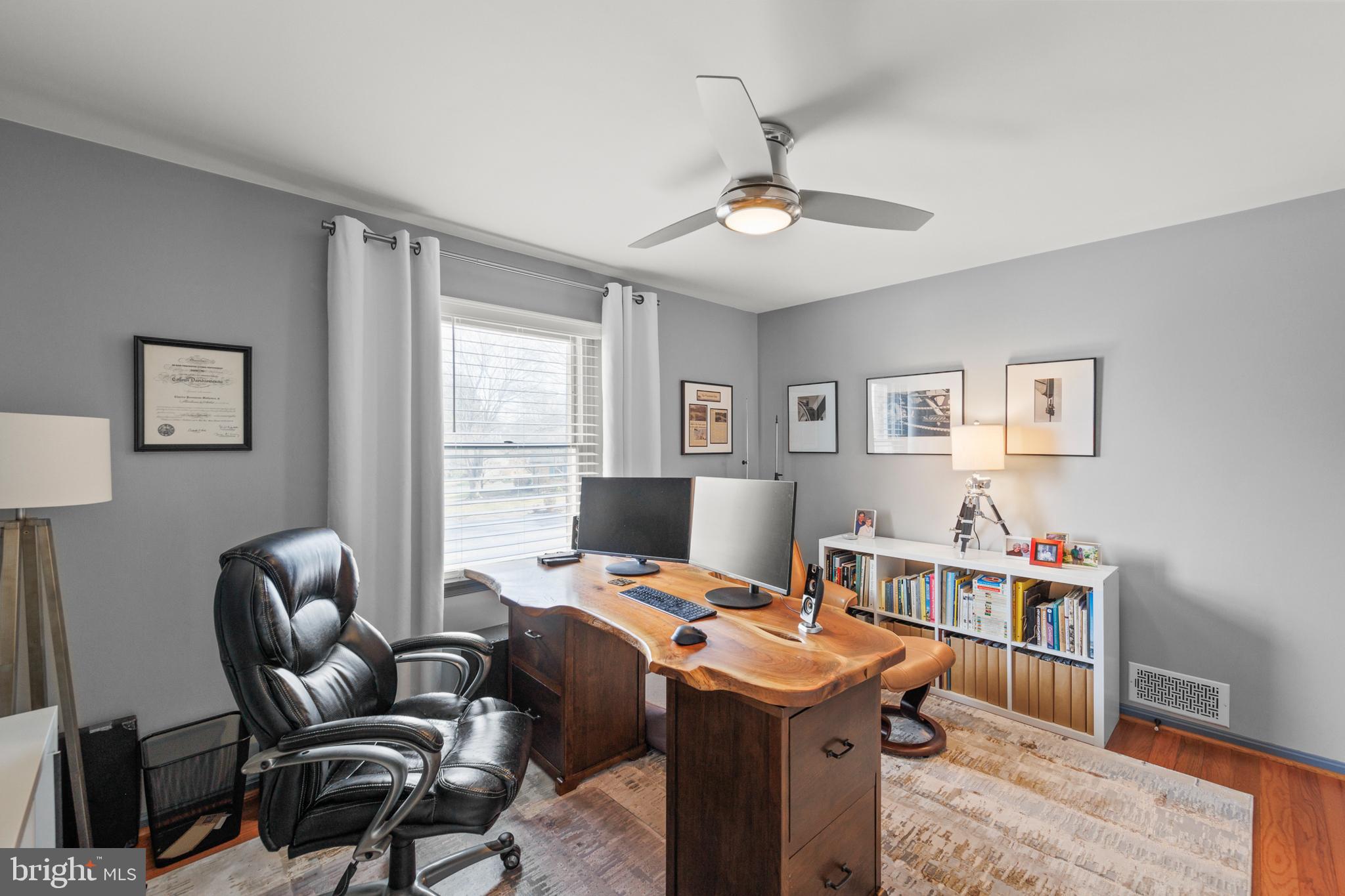 WILLIAMSBURG HEIGHTS - Residential