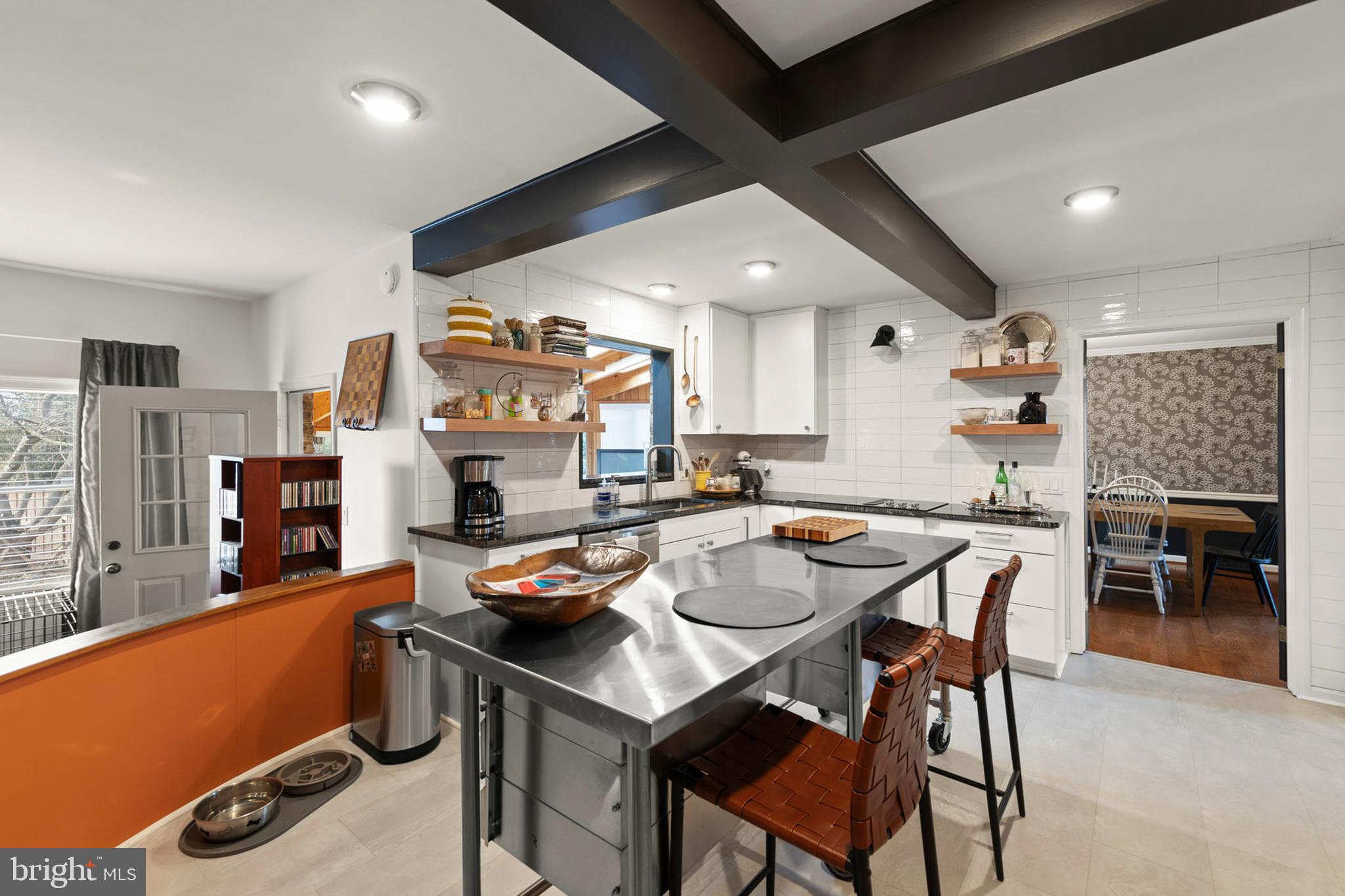 WILLIAMSBURG HEIGHTS - Residential