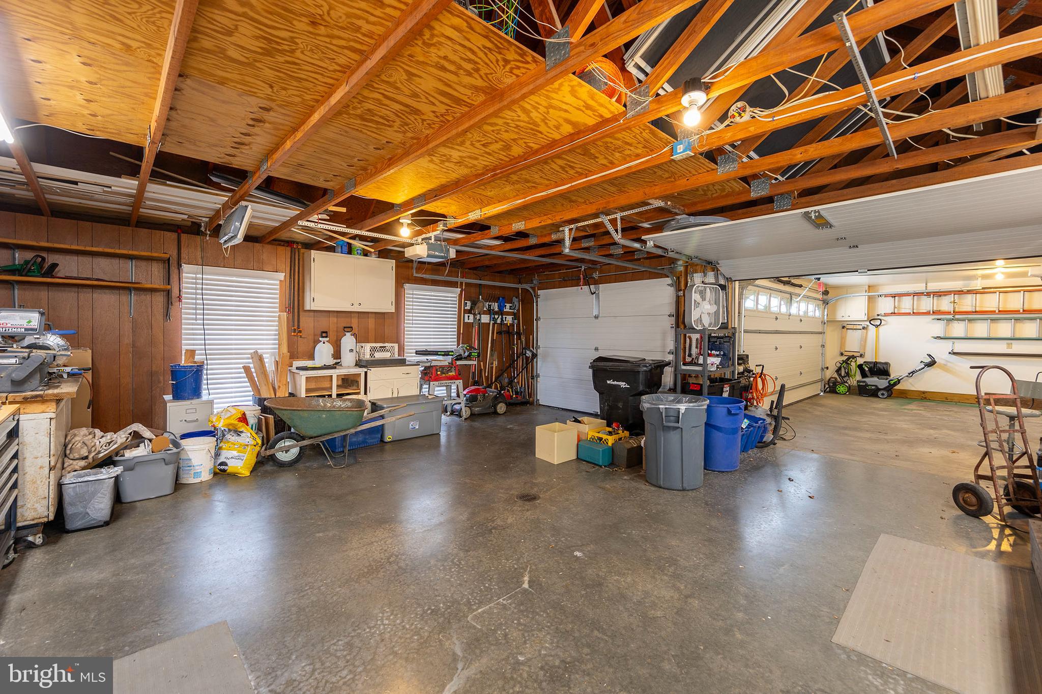 WILLIAMSBURG HEIGHTS - Residential