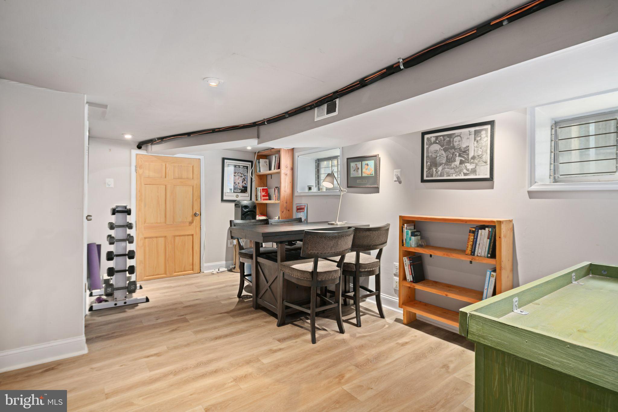 GERMANTOWN (WEST) - Residential