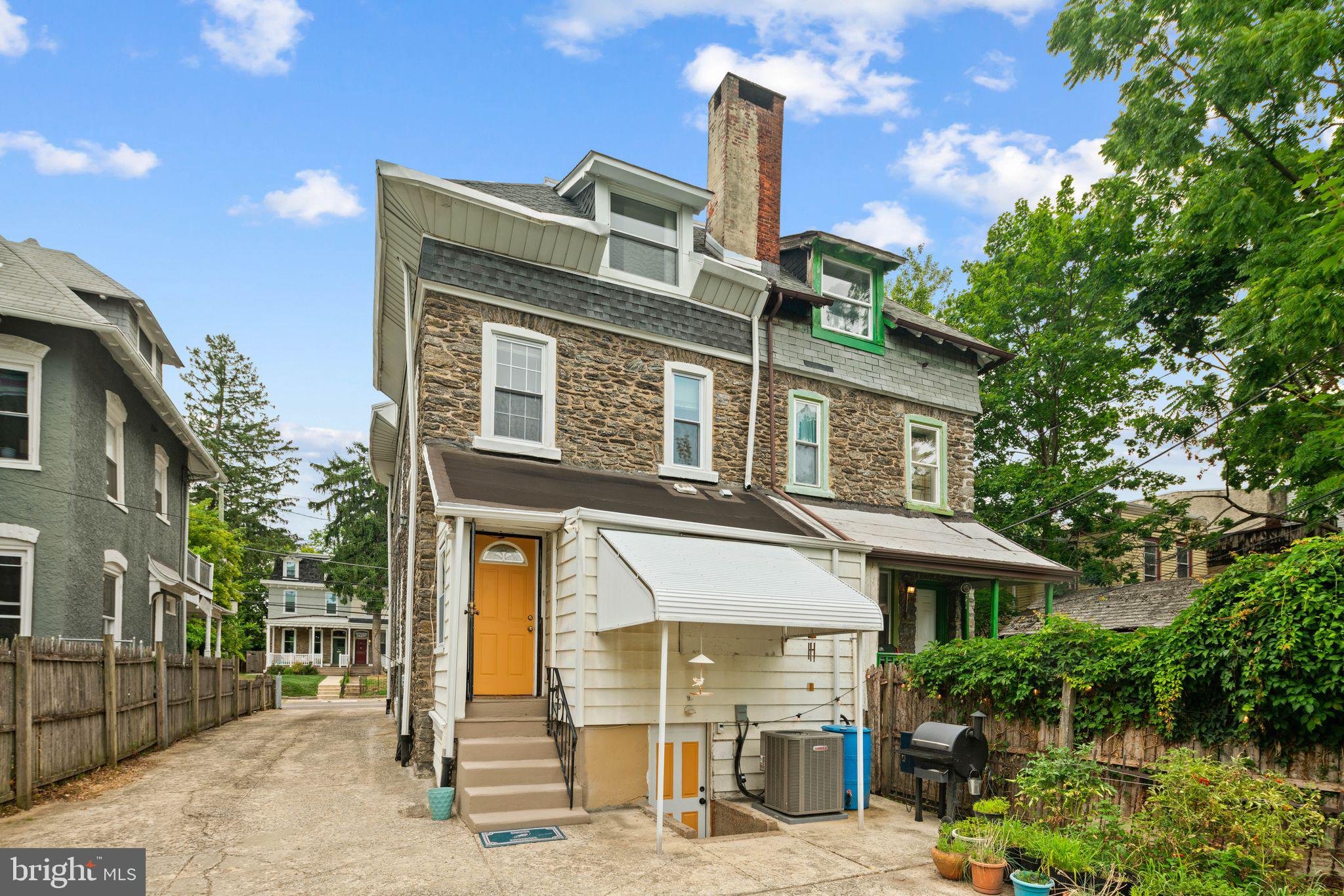 GERMANTOWN (WEST) - Residential