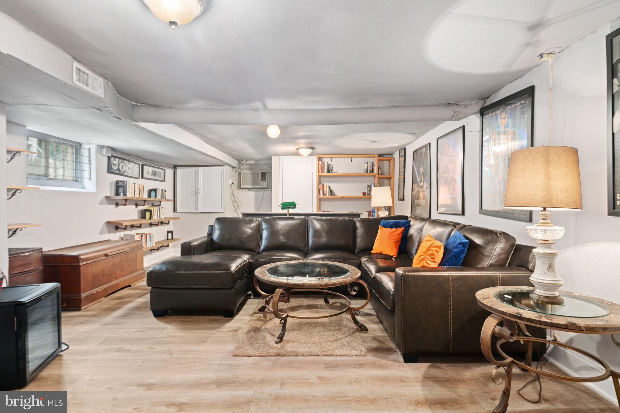 GERMANTOWN (WEST) - Residential