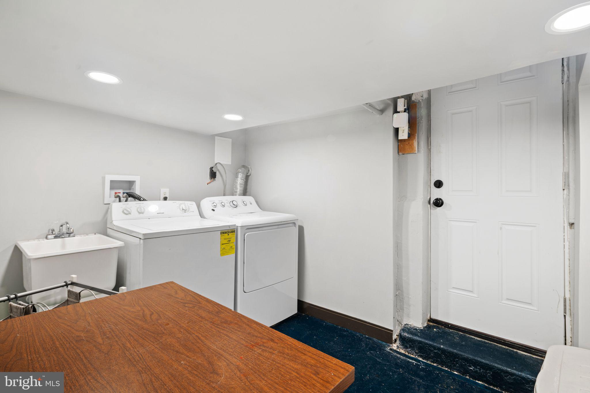 GERMANTOWN (WEST) - Residential