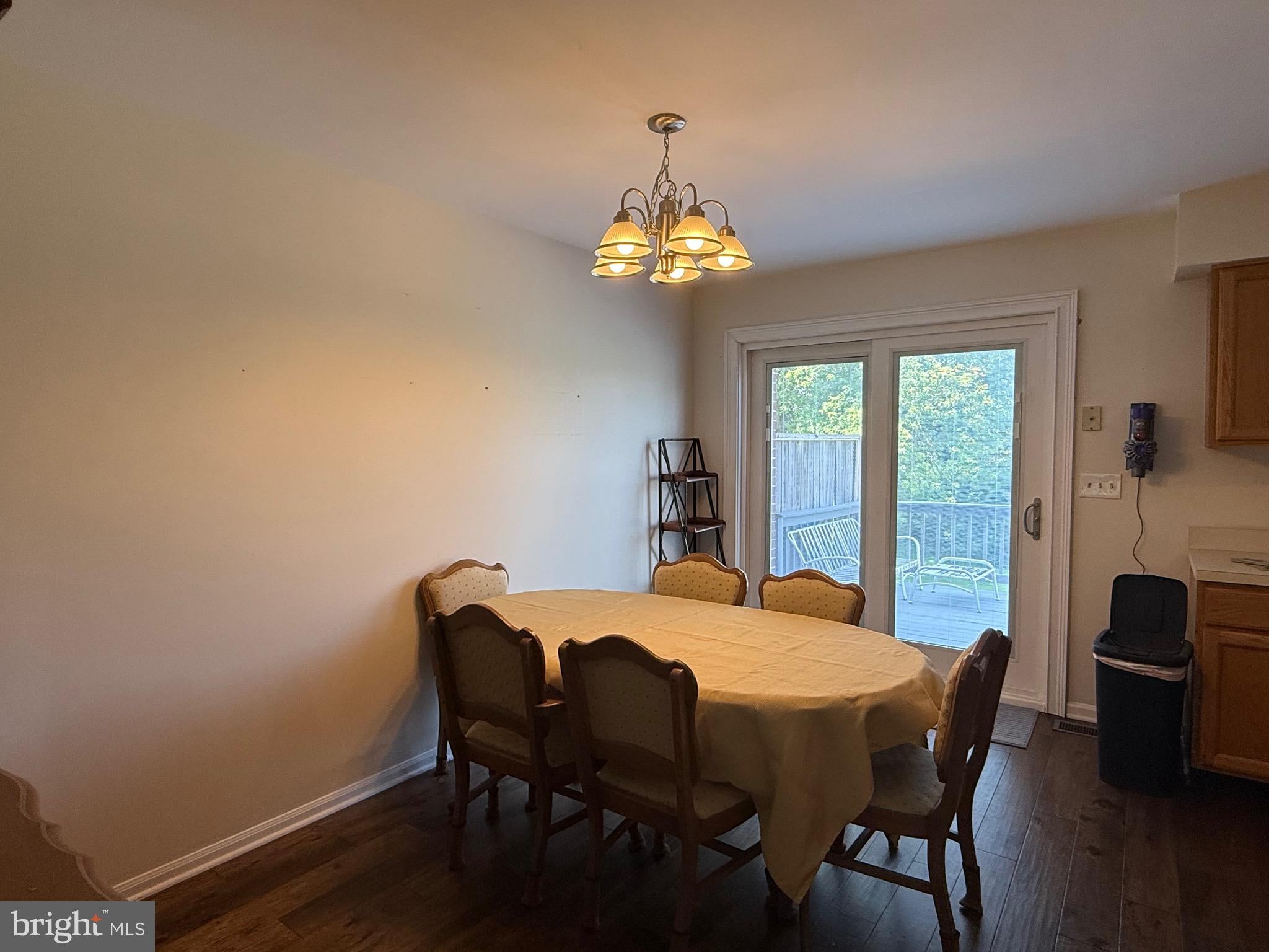 195 LONGFORD ROAD