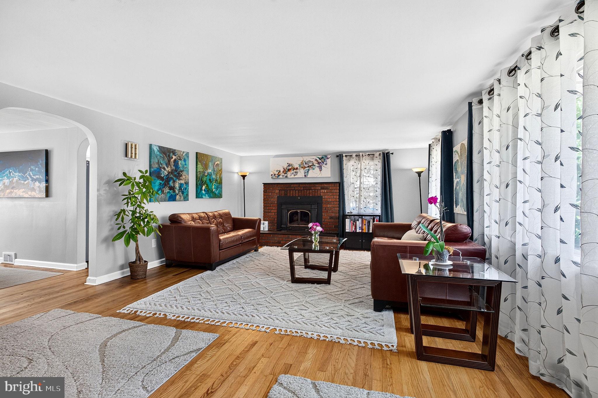 321 BUTTONWOOD STREET