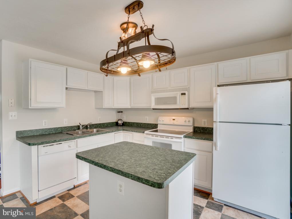 CHARLESTOWN COMMONS - Residential