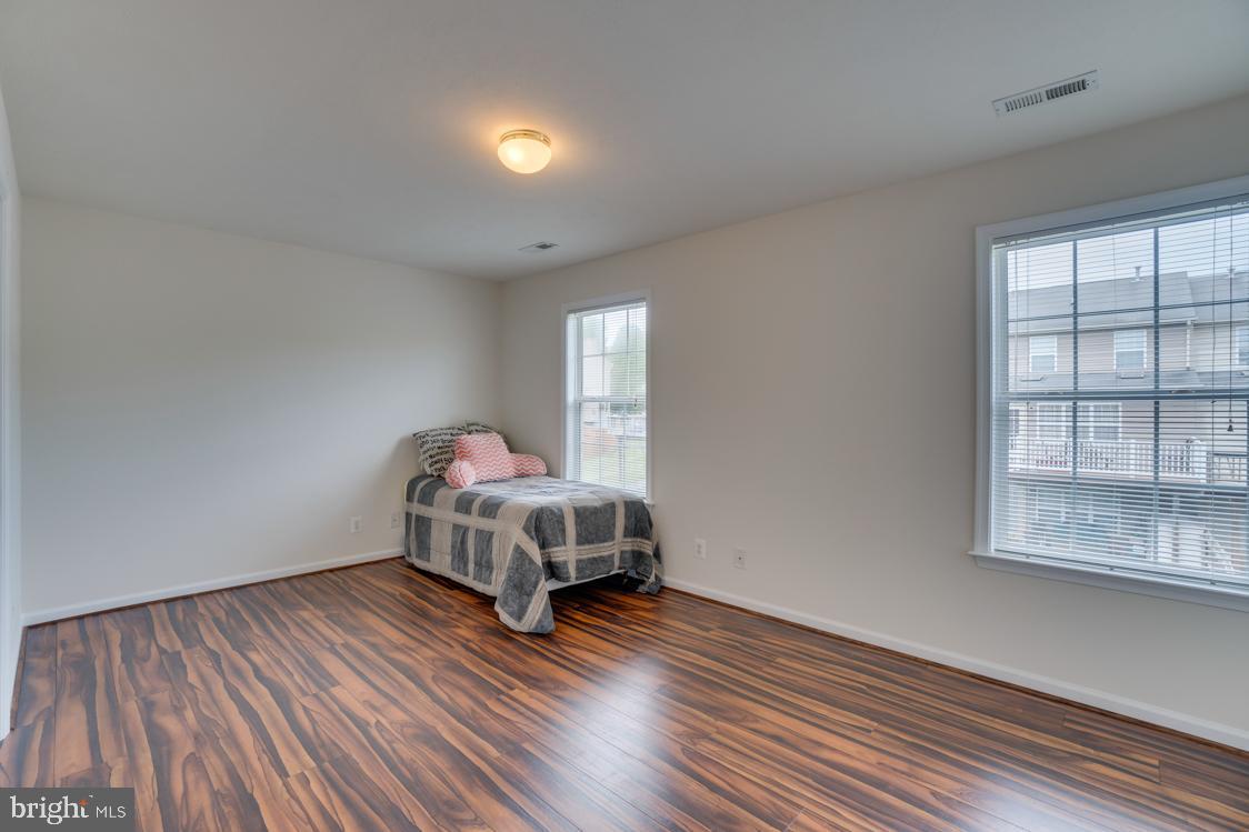 CHARLESTOWN COMMONS - Residential