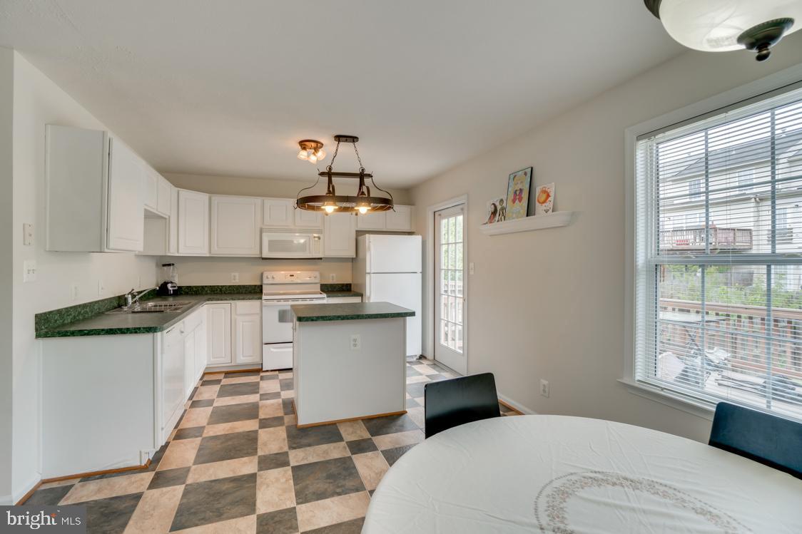 CHARLESTOWN COMMONS - Residential