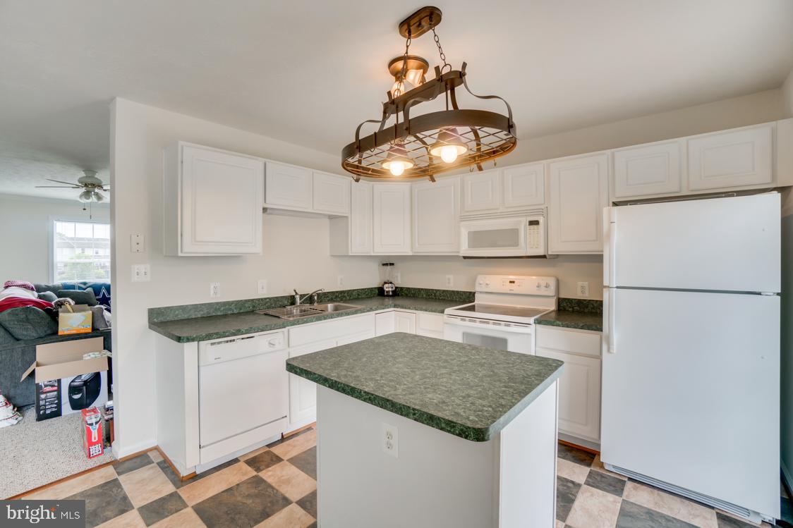 CHARLESTOWN COMMONS - Residential