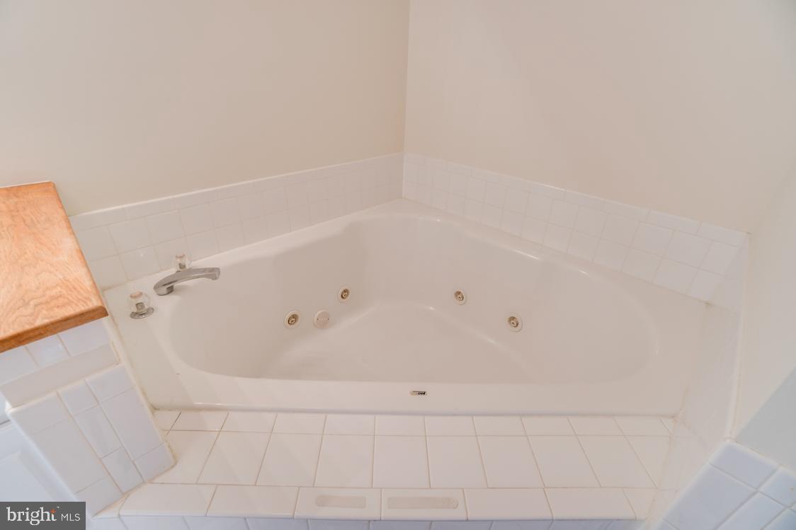 CHARLESTOWN COMMONS - Residential