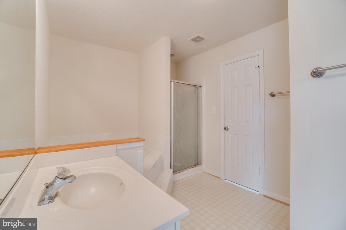 CHARLESTOWN COMMONS - Residential