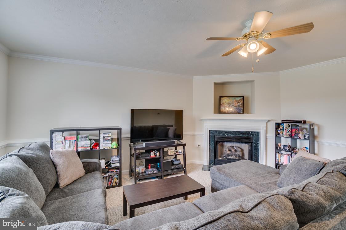 CHARLESTOWN COMMONS - Residential