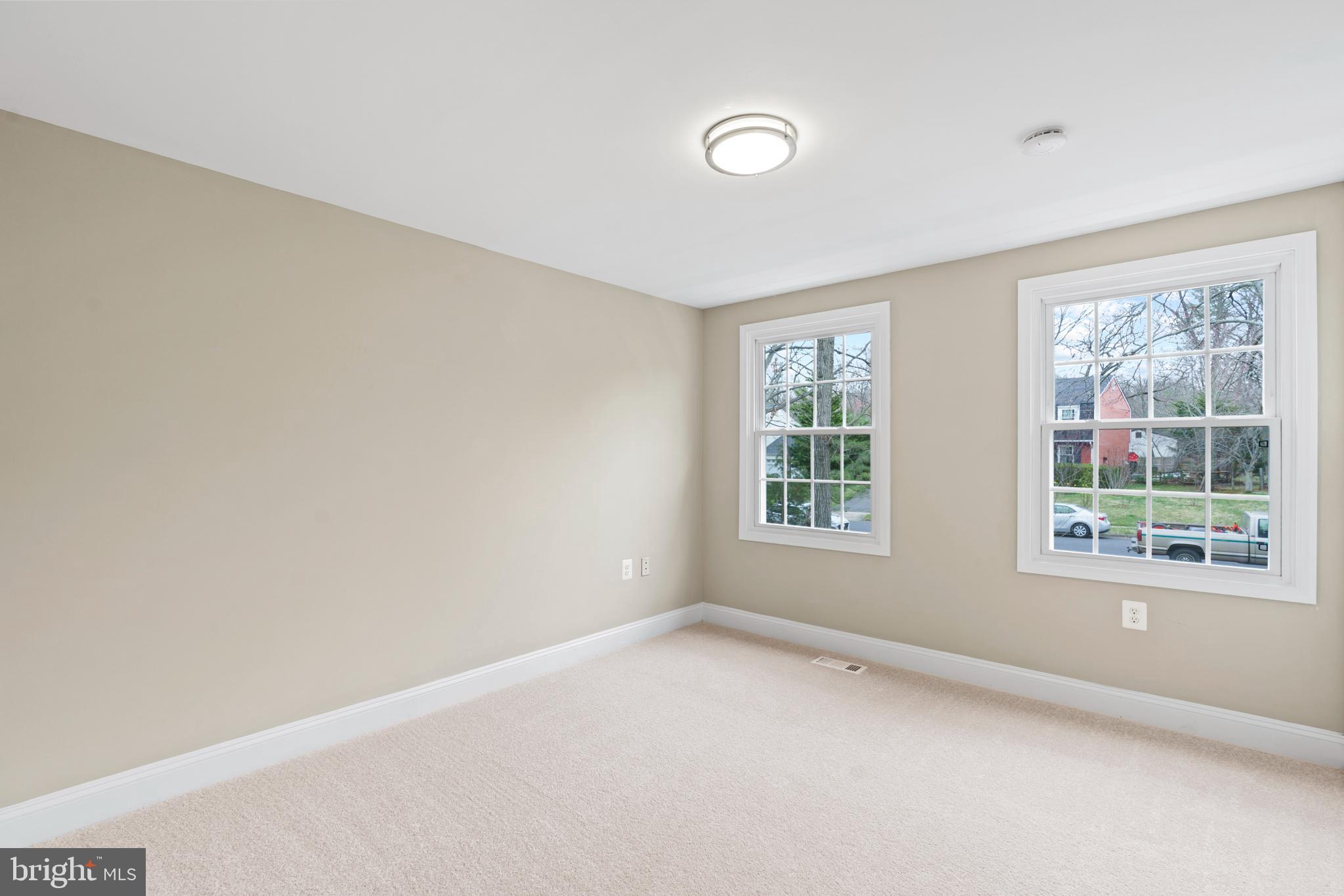 RESTON - Residential