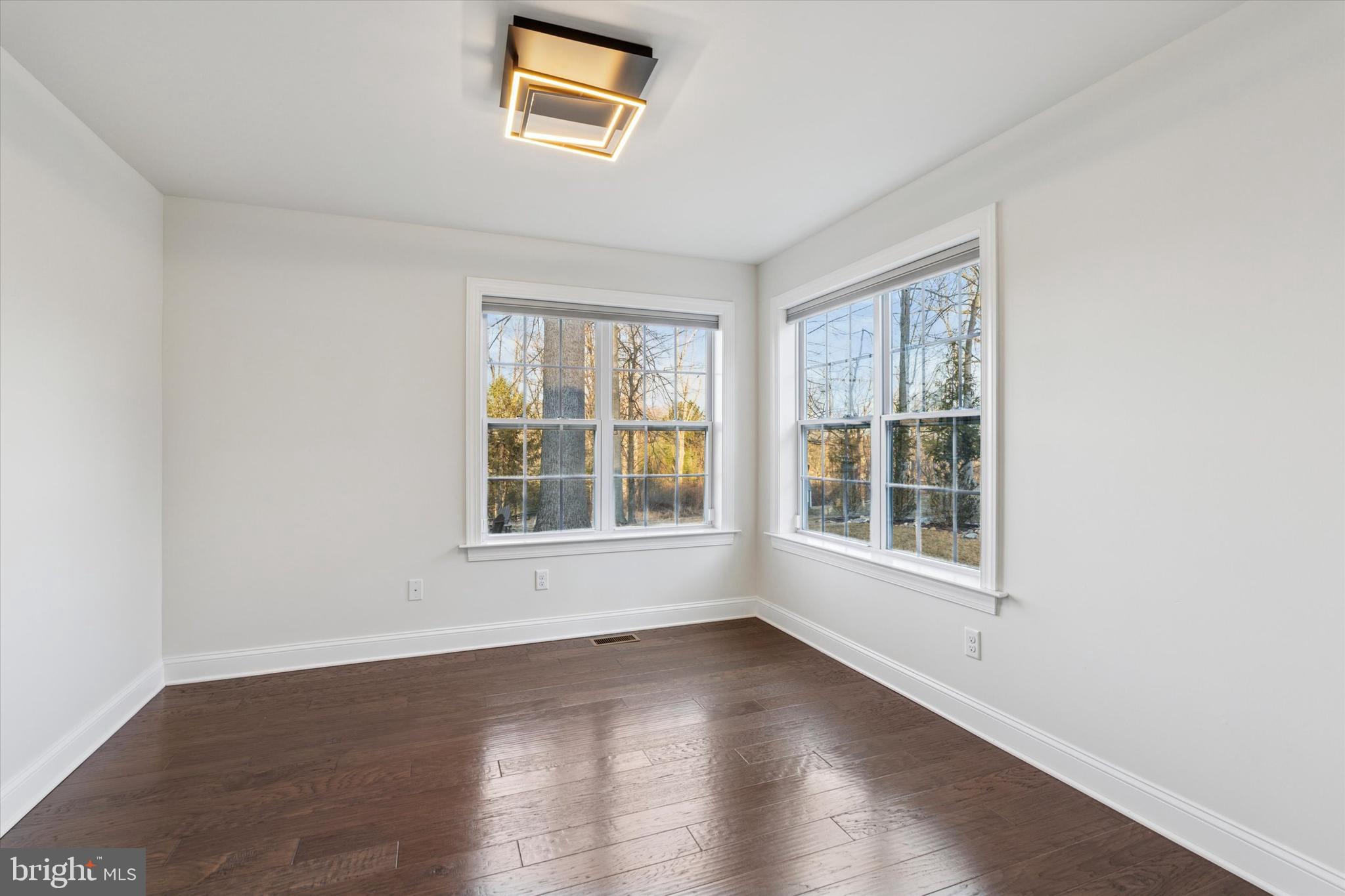 LENAPE VALLEY - Residential