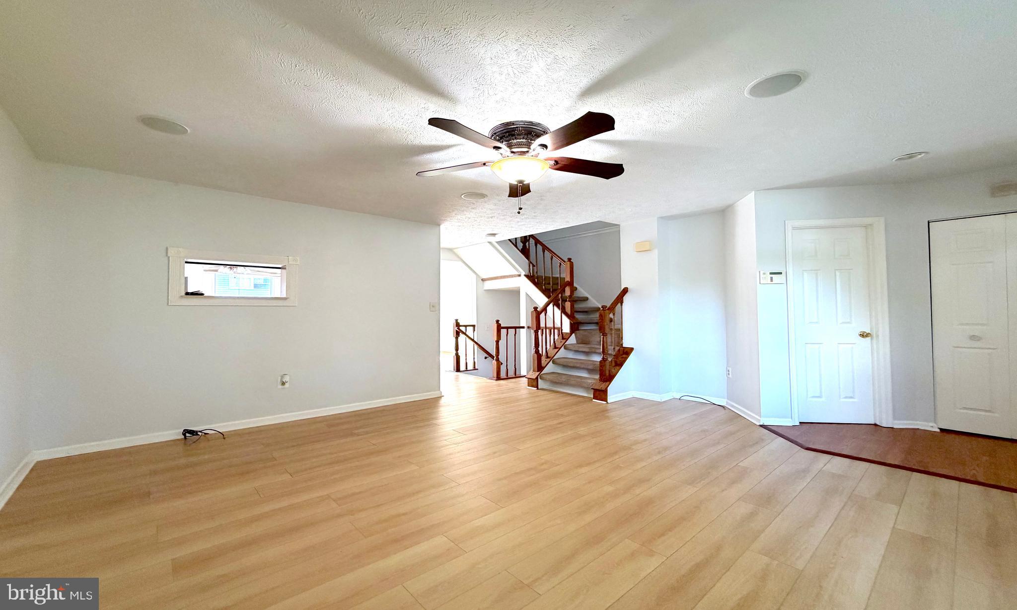 GUNNERS LAKE VILLAGE - Residential