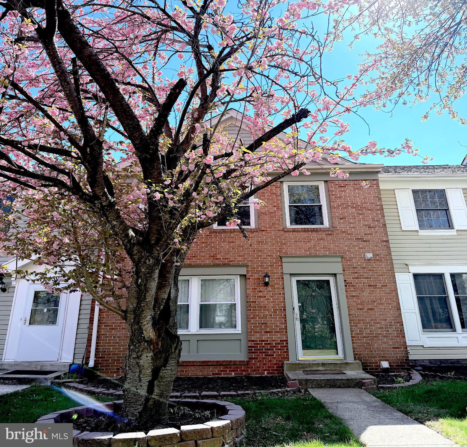 GUNNERS LAKE VILLAGE - Residential