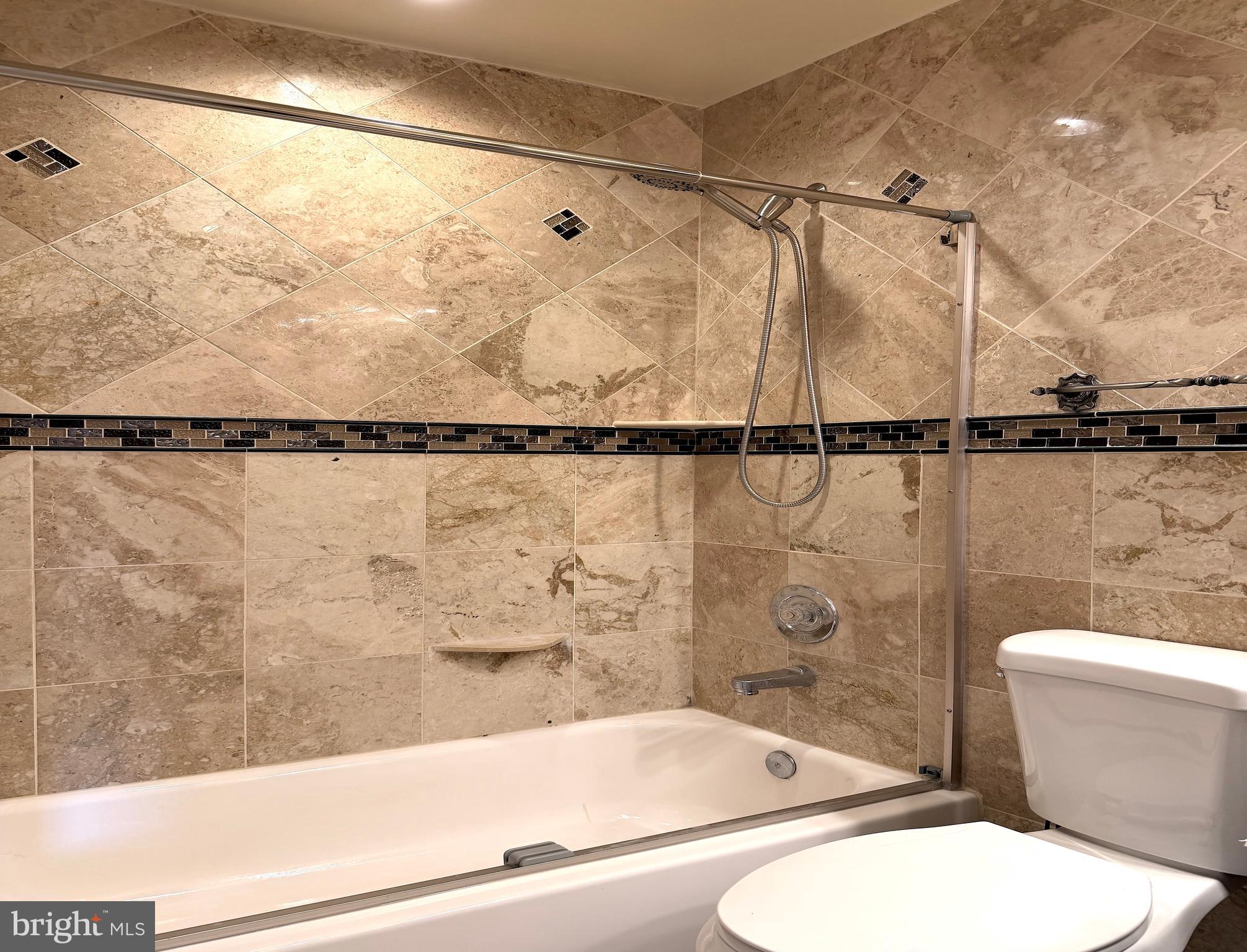 GUNNERS LAKE VILLAGE - Residential