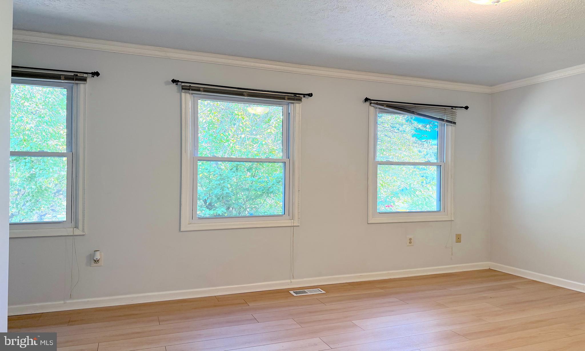 GUNNERS LAKE VILLAGE - Residential