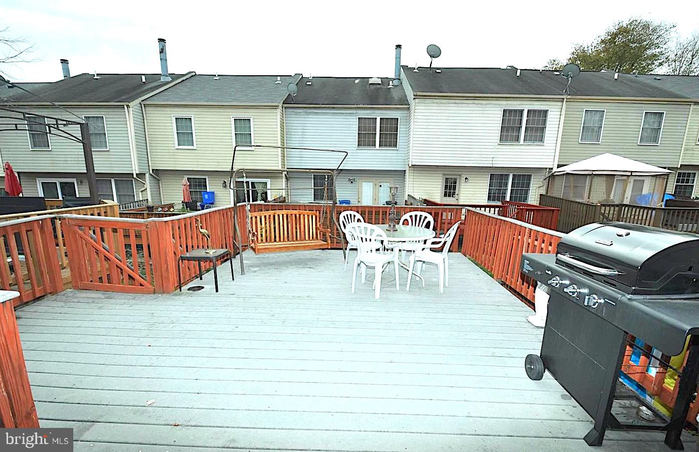 GUNNERS LAKE VILLAGE - Residential