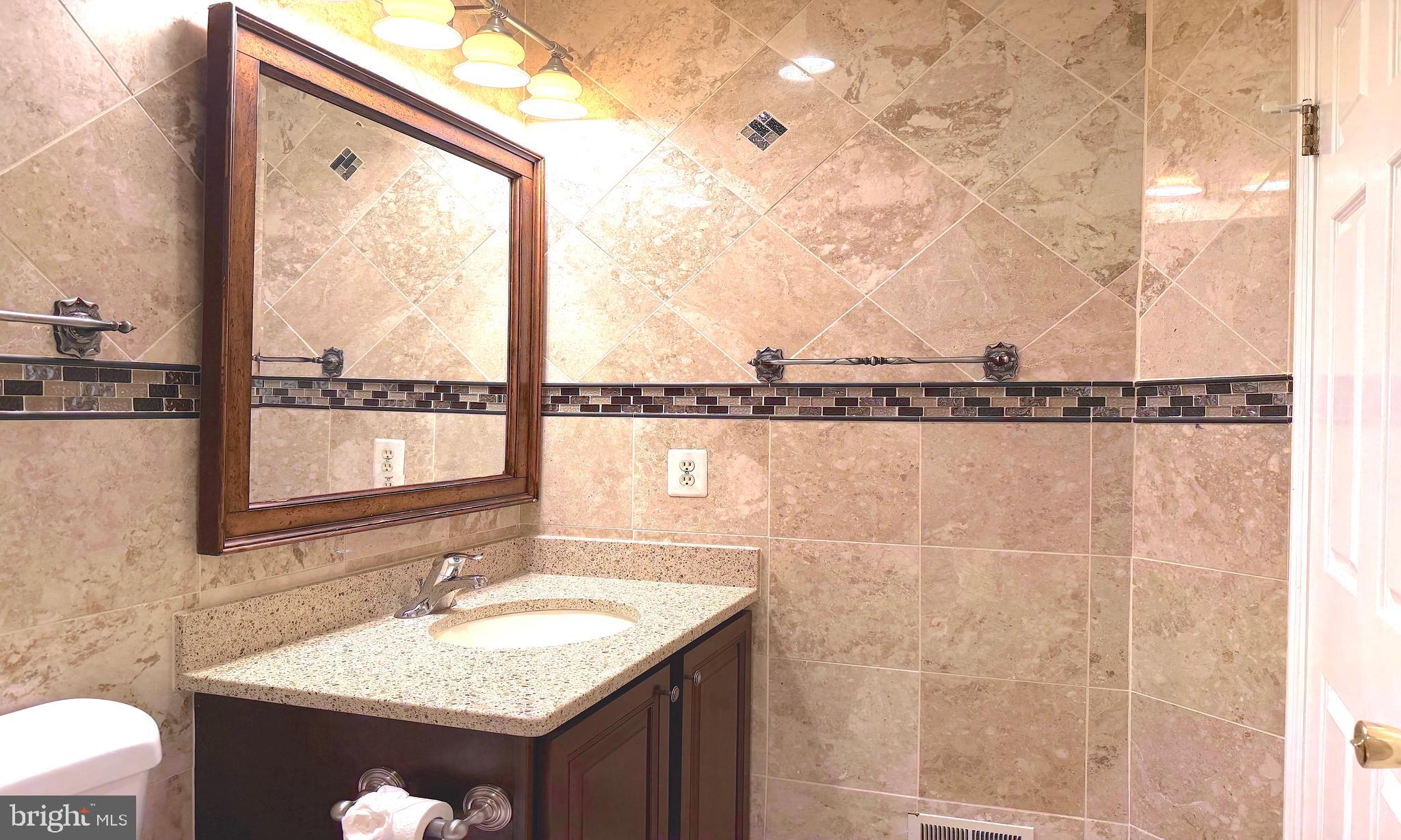 GUNNERS LAKE VILLAGE - Residential