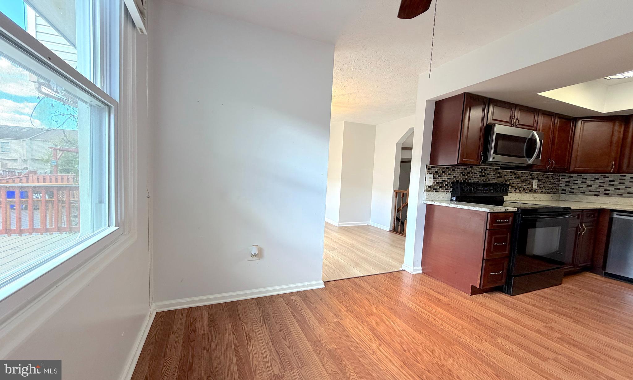 GUNNERS LAKE VILLAGE - Residential