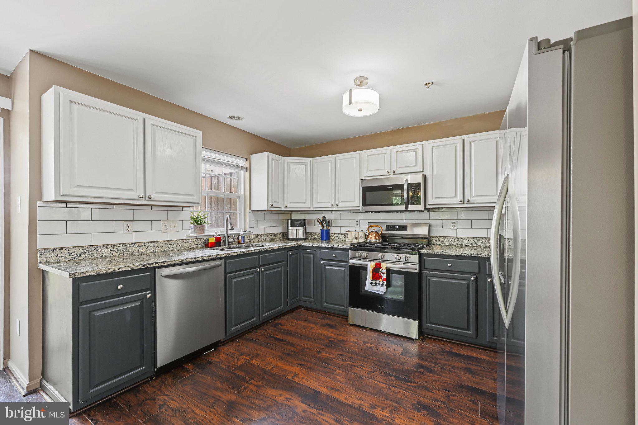 9847 BON HAVEN LANE