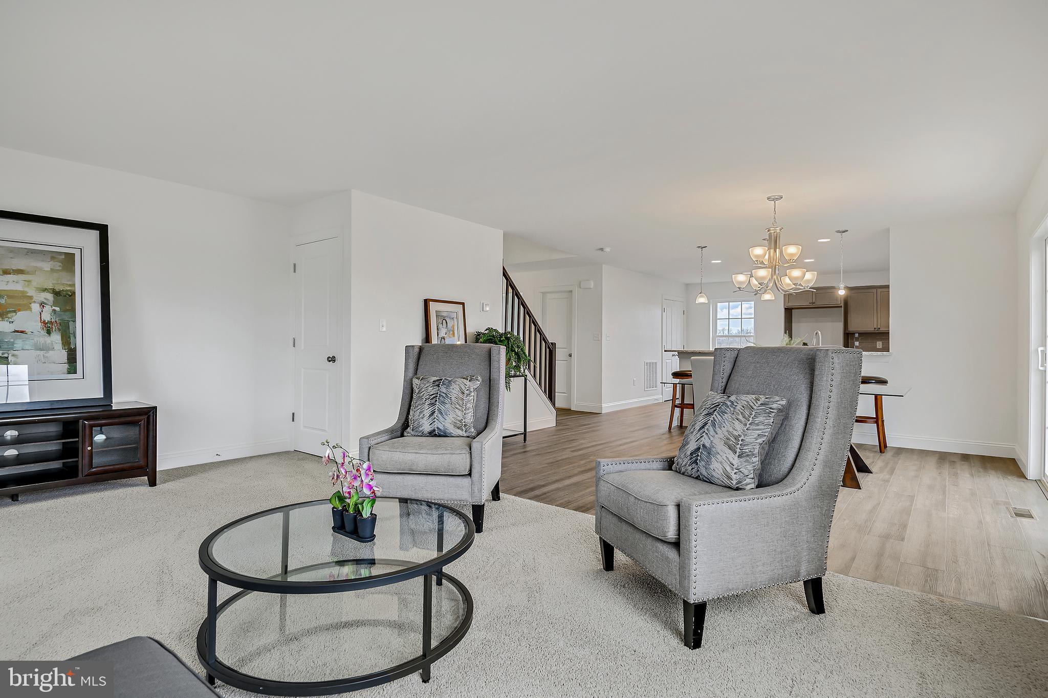 MEADOW LANE FARMS - Residential