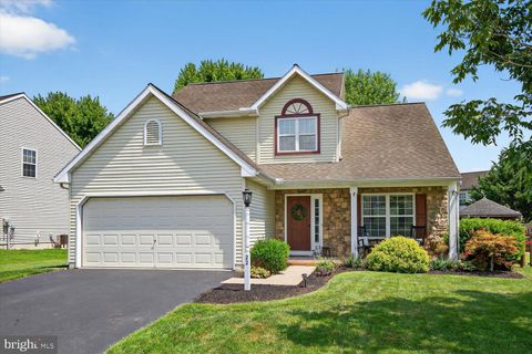 Photo of 22 Misty Meadow Drive, REINHOLDS, PA 17569 (MLS # PALA2074070)