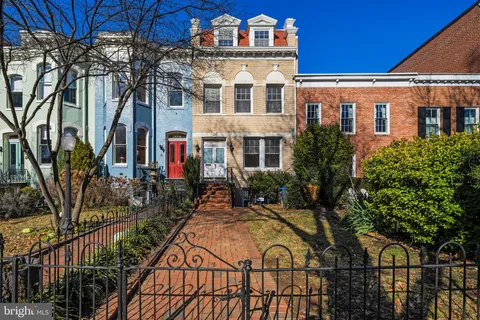 916 E Capitol Street NE, Washington, DC 20003 - MLS#: DCDC2175316
