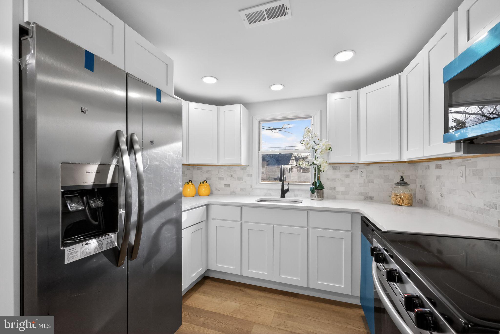 BRISTOL - Residential