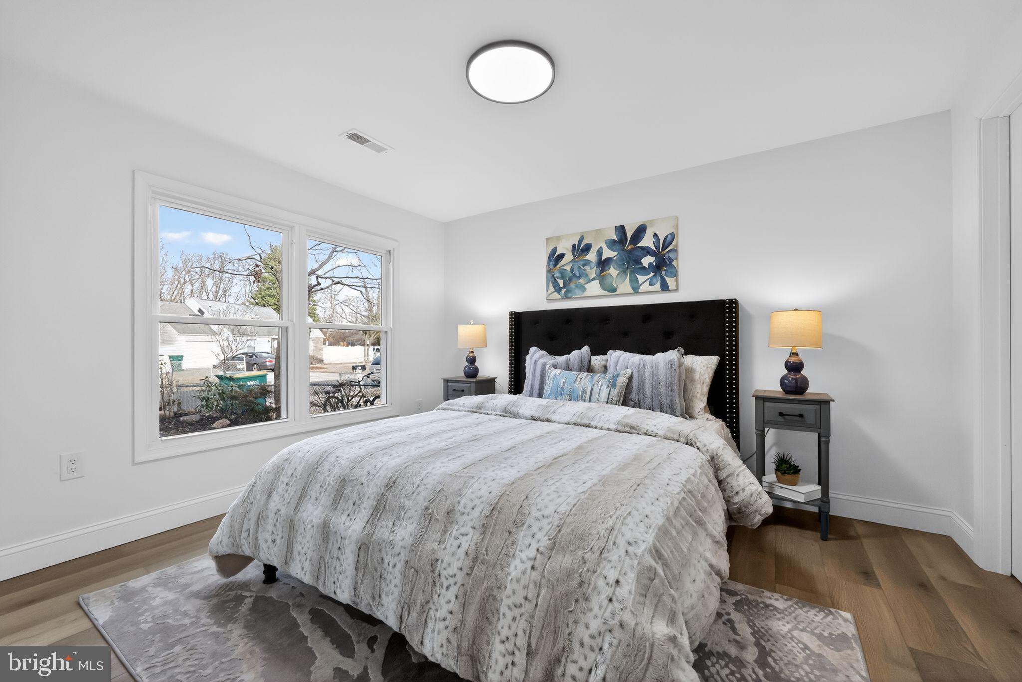 BRISTOL - Residential