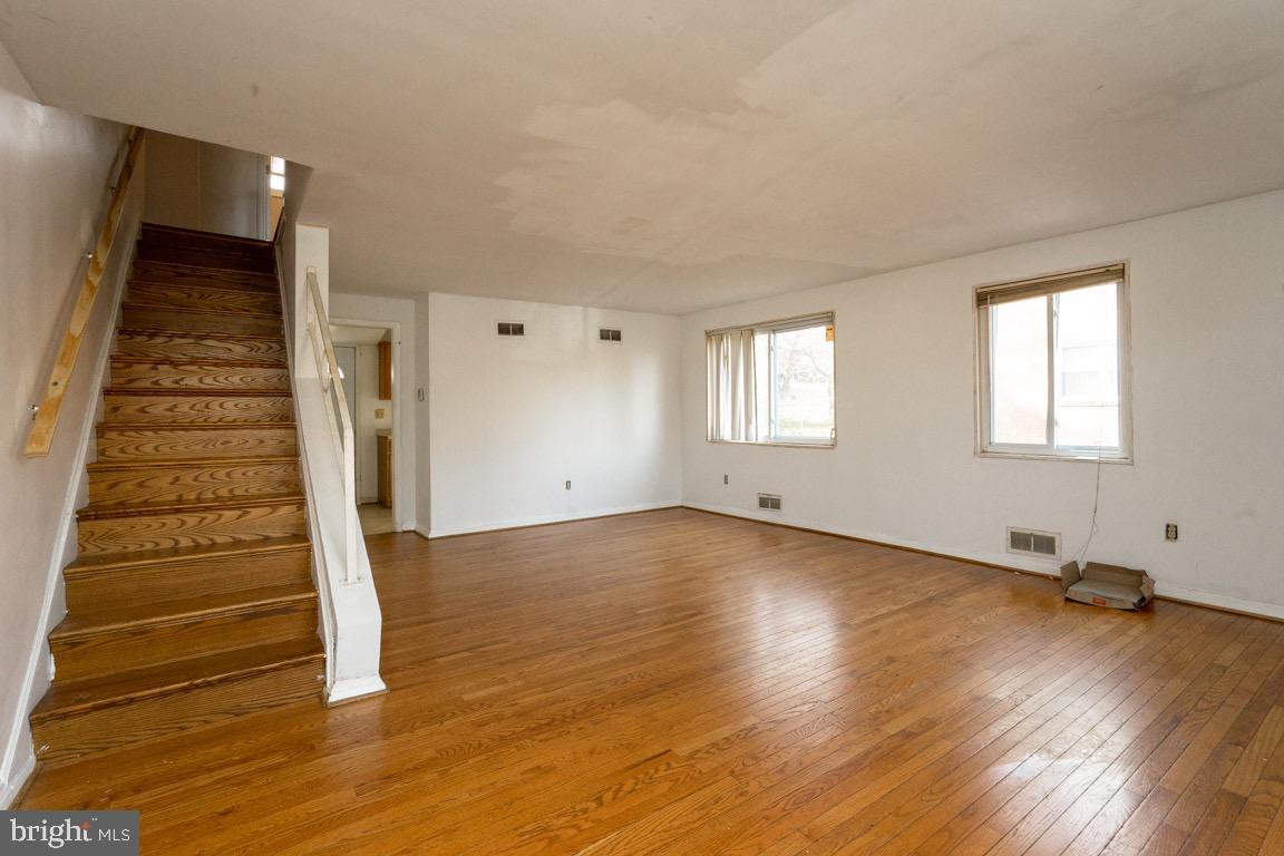 TEMPLETON KNOLLS - Residential