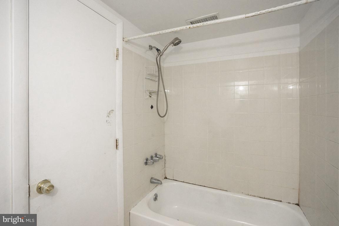 TEMPLETON KNOLLS - Residential