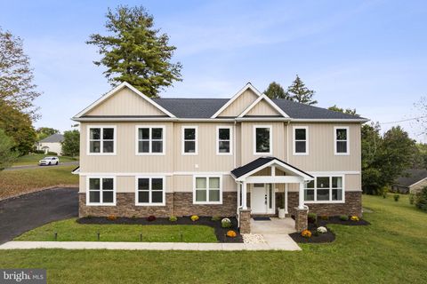 224 ORCHARD LANE HARLEYSVILLE PA 19438