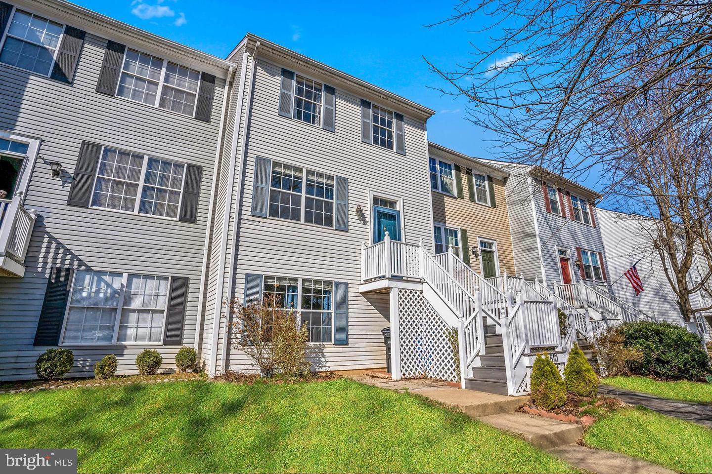 LEESBURG - Residential