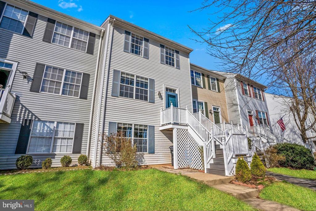 Photo of 510 Covington Terrace NE, LEESBURG, VA 20176 (MLS # VALO2124614)