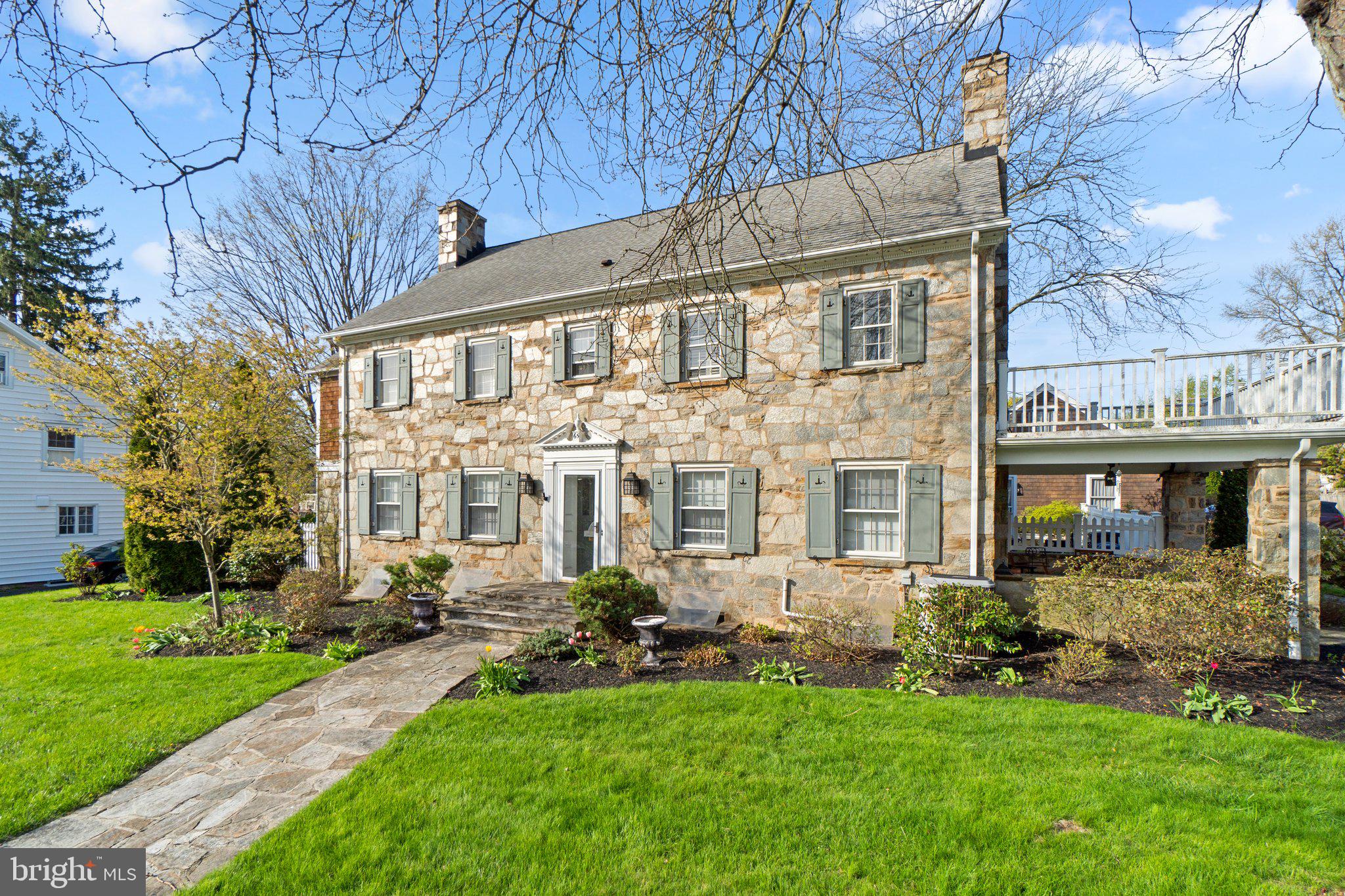 65 W GREEN STREET