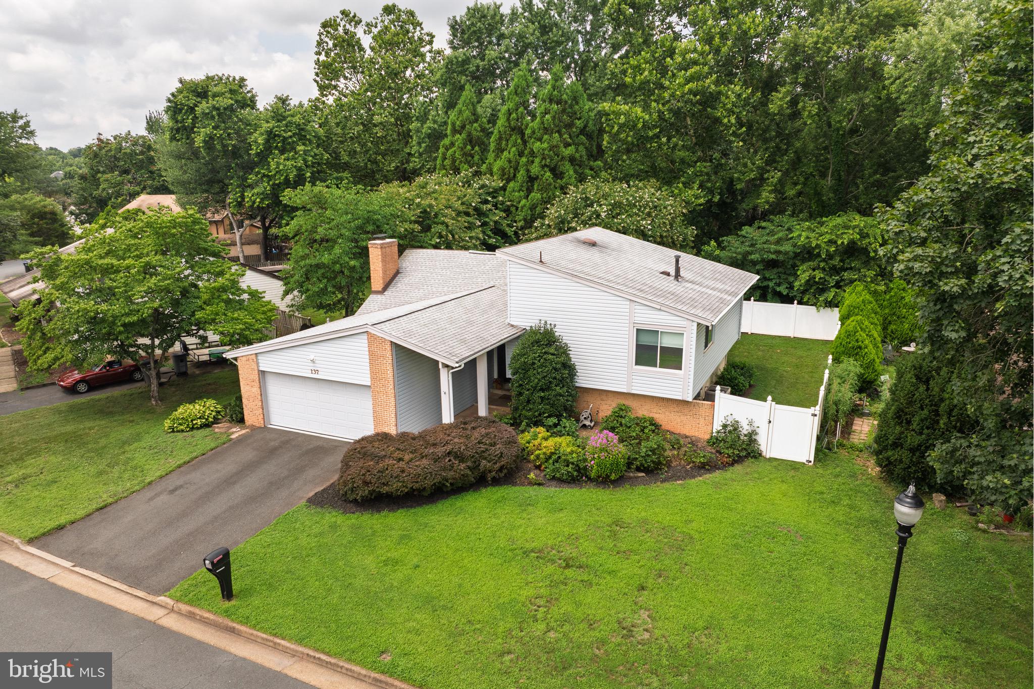 137 S FOX ROAD