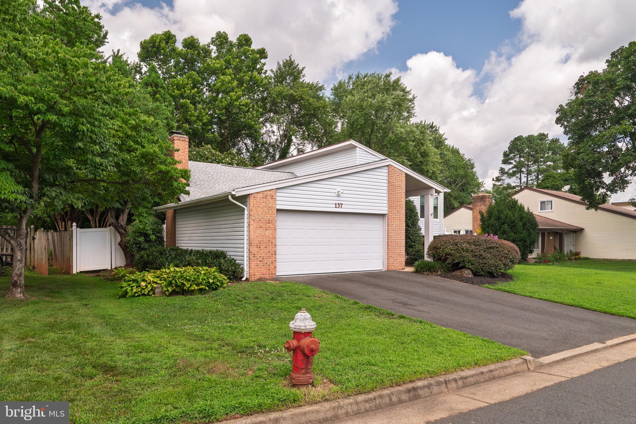 137 S FOX ROAD