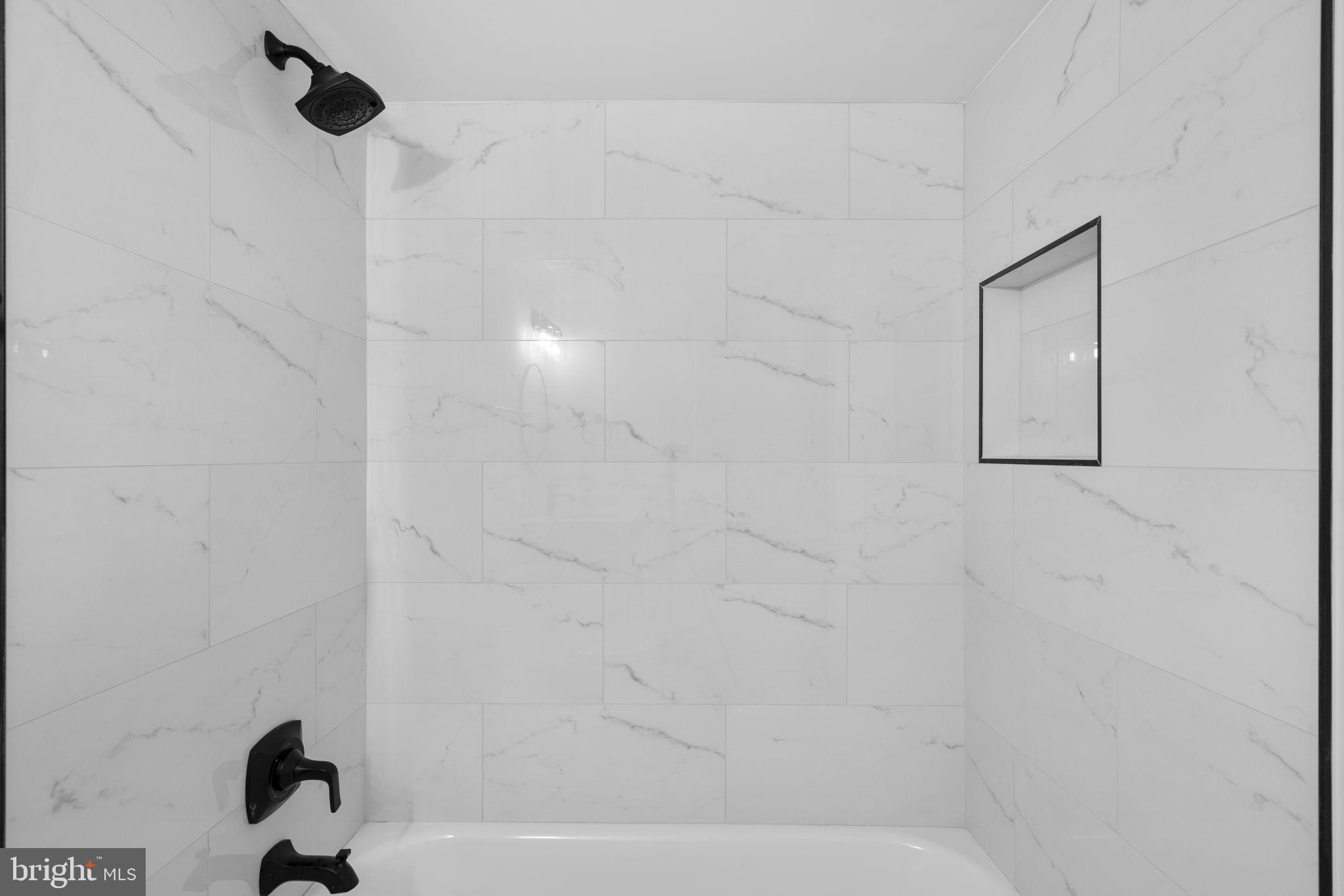 PINECREST HEIGHTS - Residential