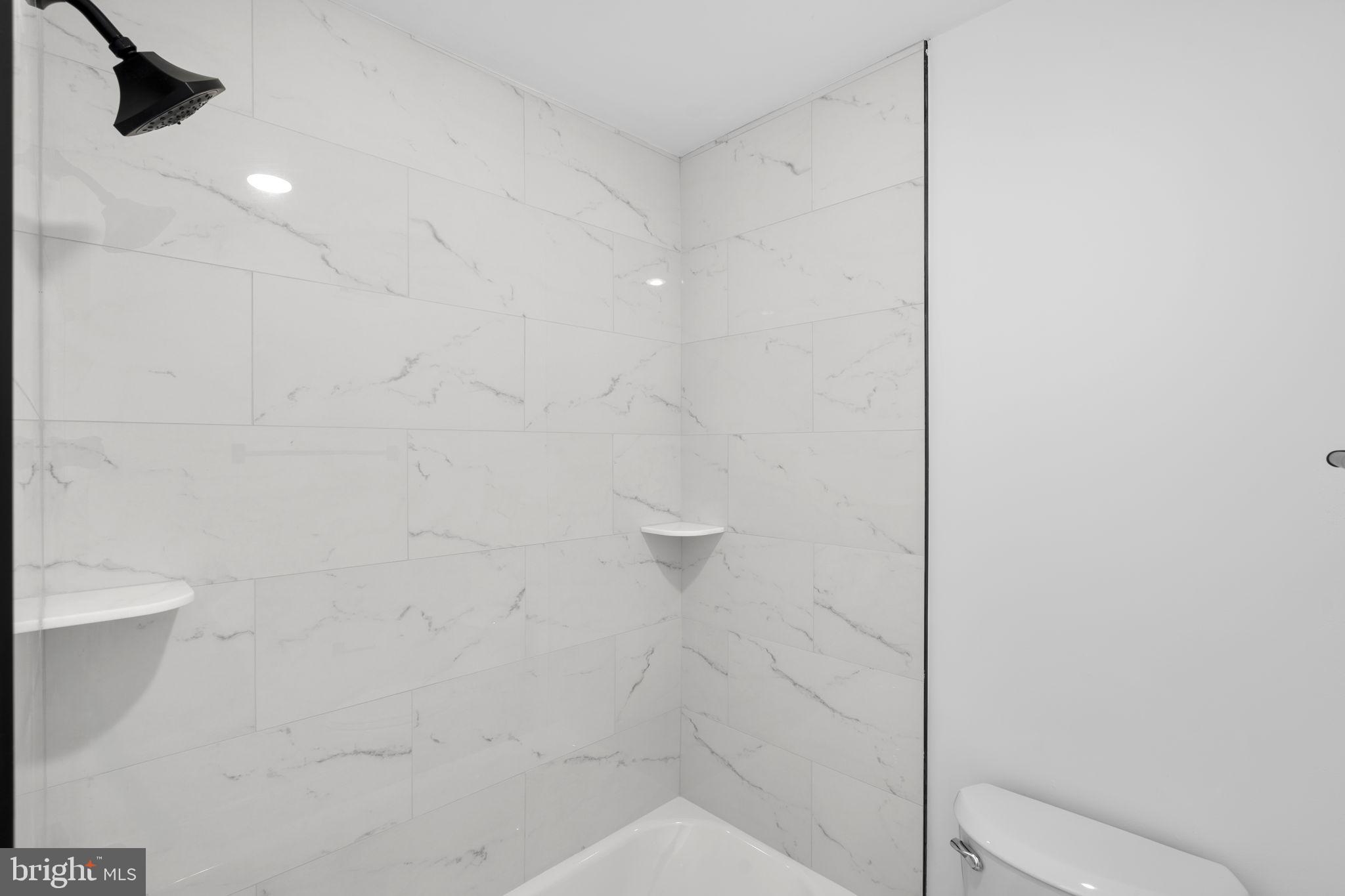 PINECREST HEIGHTS - Residential