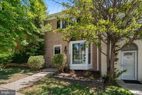 Tiny photo for 4543 Pinecrest Heights Drive, ANNANDALE, VA 22003 (MLS # VAFX2310528)