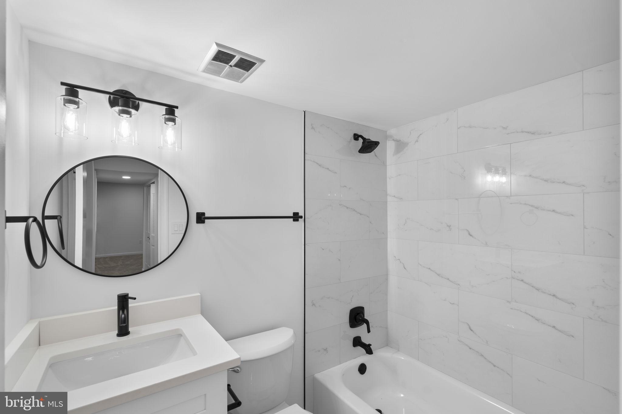 PINECREST HEIGHTS - Residential